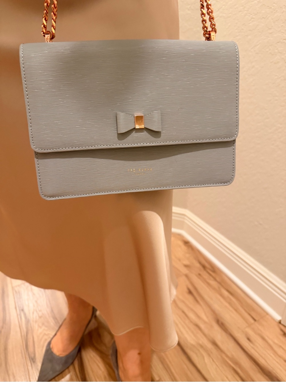 Ted Baker Delila Bow Detail Textured Pale
Gray Leather Crossbody Bag NWT- $195